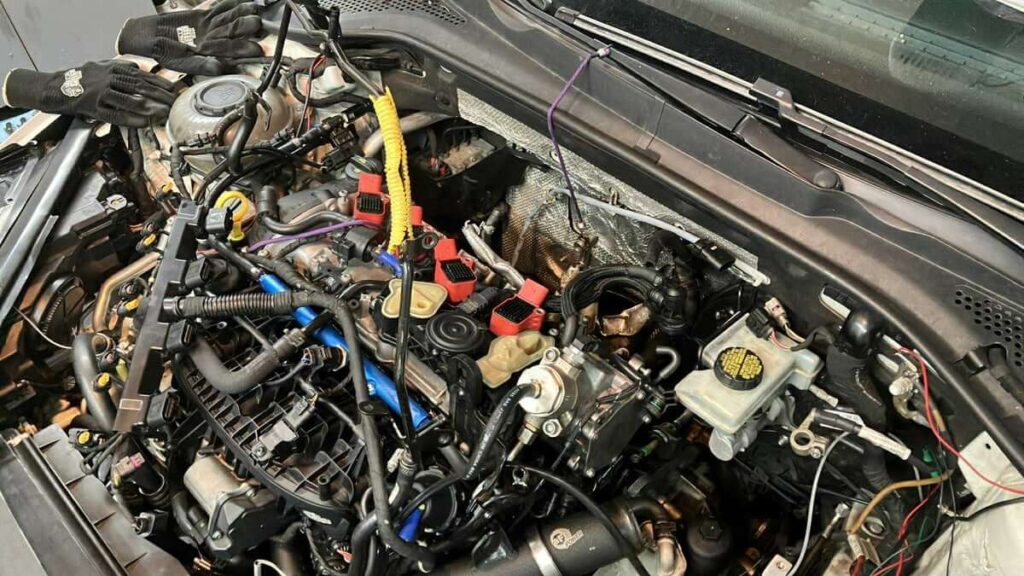 LM440 IS20 Turbocharger Removed